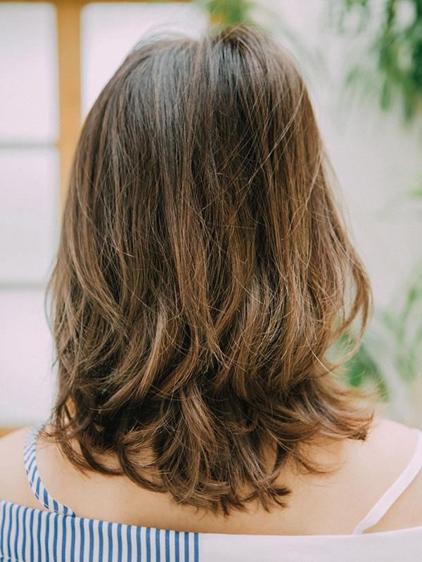 エレガンス　ヴェールのヘアスタイル「まろやかガール」の背面画像